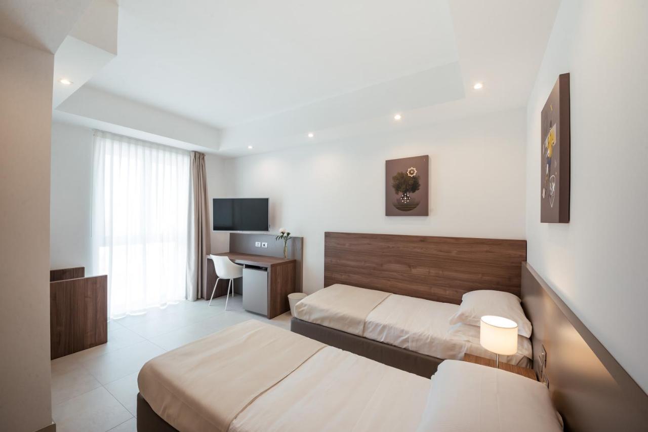 Grieco Business & Spa Hotel チェリニョーラ エクステリア 写真