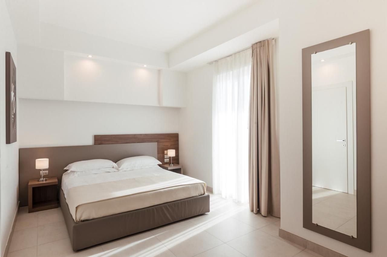 Grieco Business & Spa Hotel チェリニョーラ エクステリア 写真