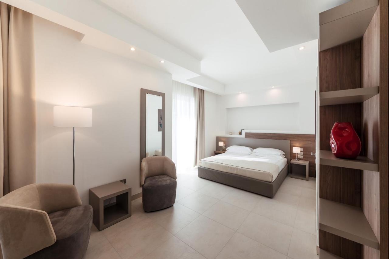 Grieco Business & Spa Hotel チェリニョーラ エクステリア 写真