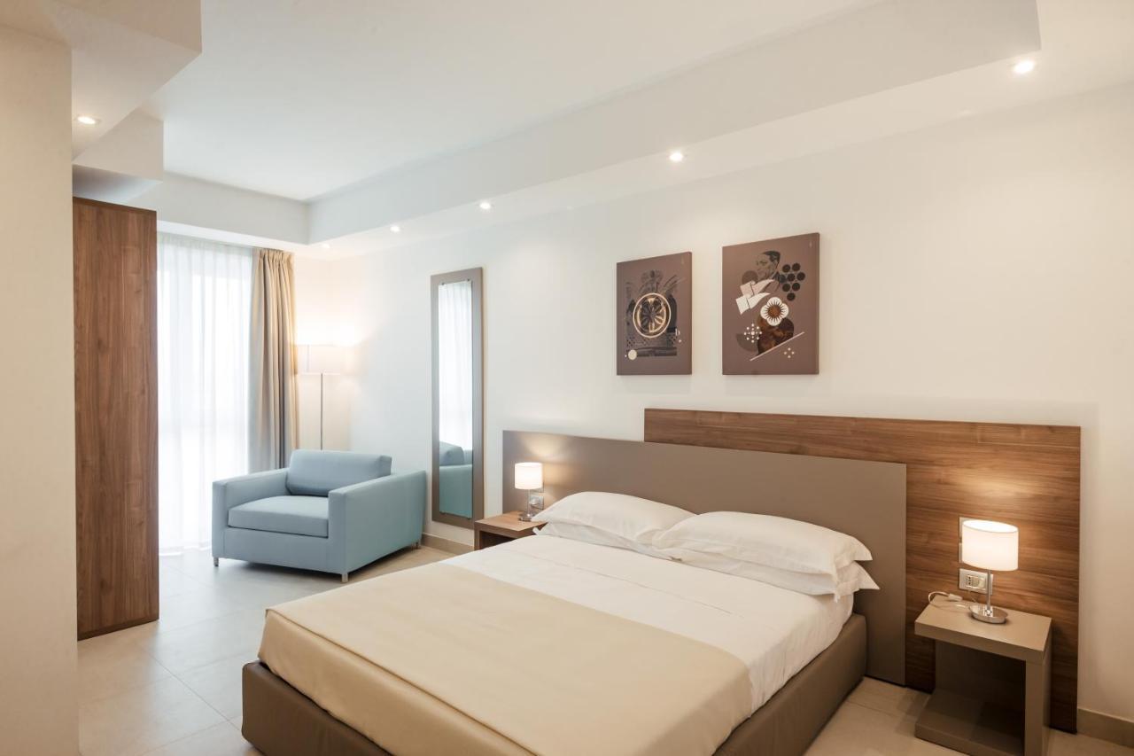 Grieco Business & Spa Hotel チェリニョーラ エクステリア 写真