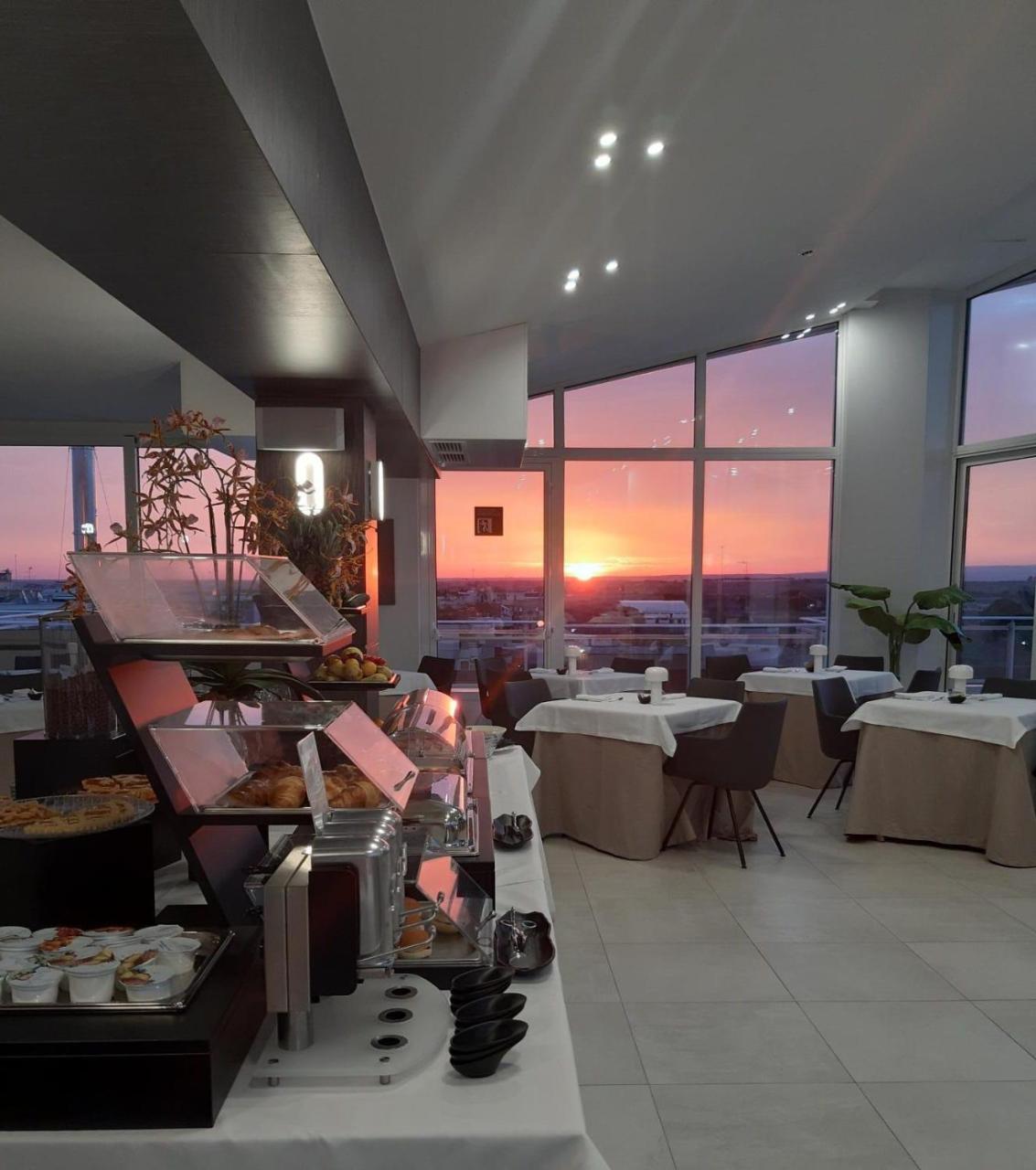 Grieco Business & Spa Hotel チェリニョーラ エクステリア 写真