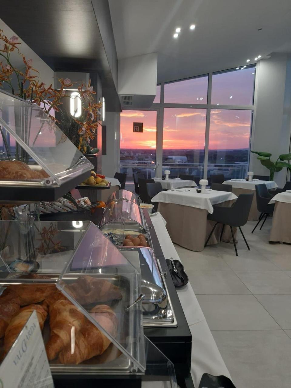 Grieco Business & Spa Hotel チェリニョーラ エクステリア 写真